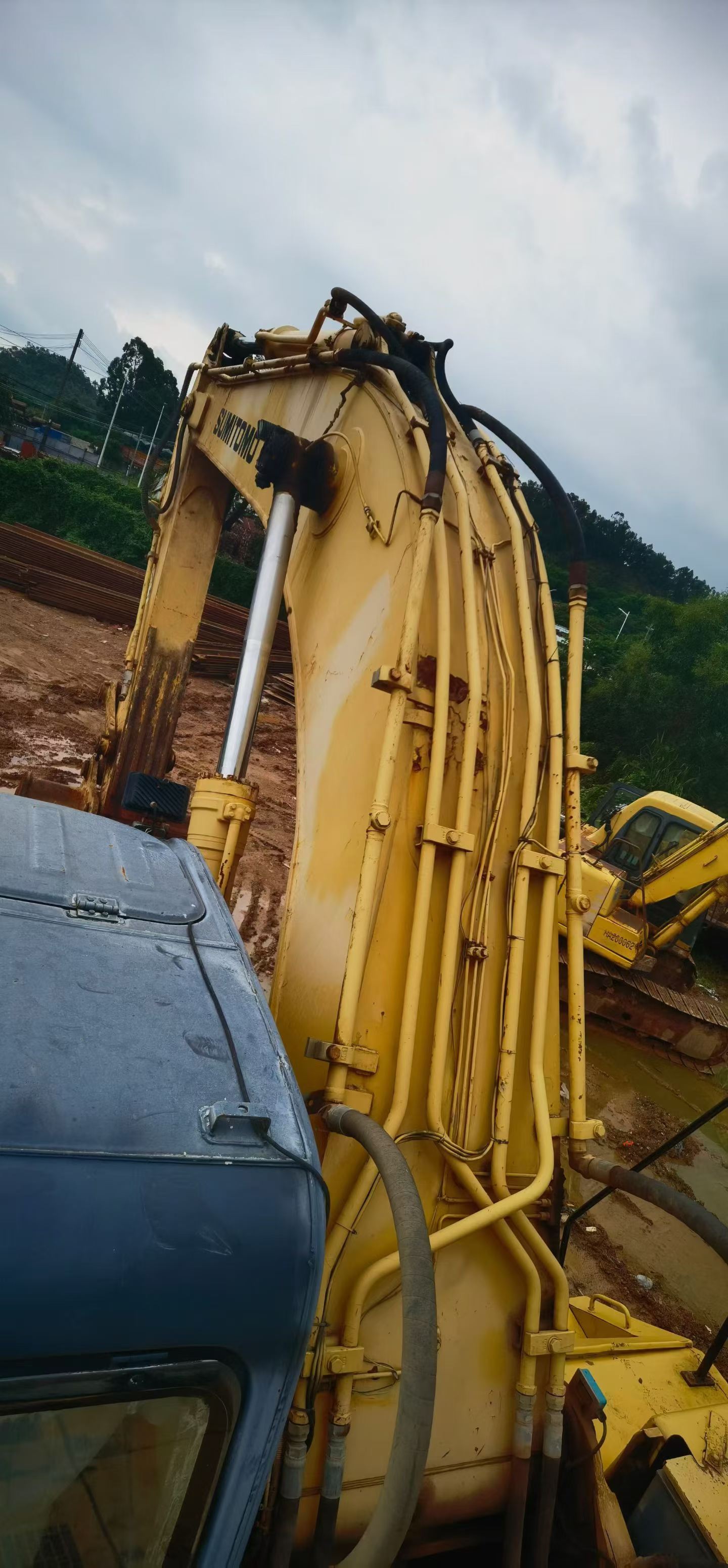 Buy Sumitomo SH350-3B Used Excavator / 5