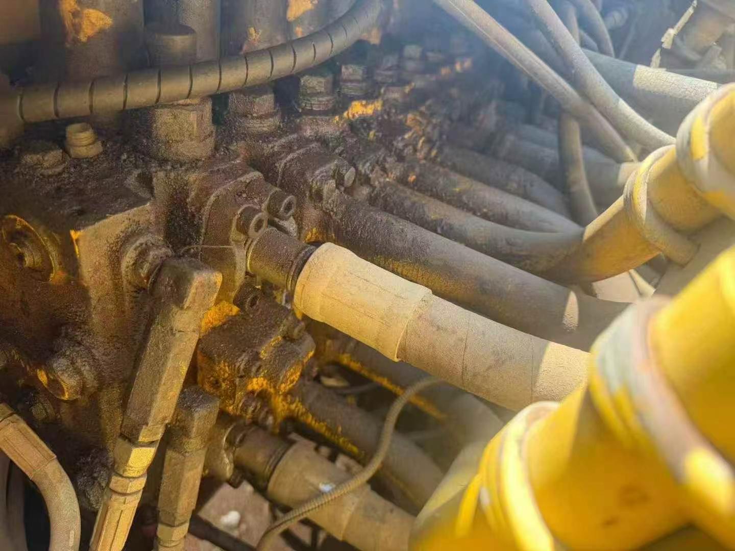 Buy Komatsu PC350-6 Used Excavator / 6