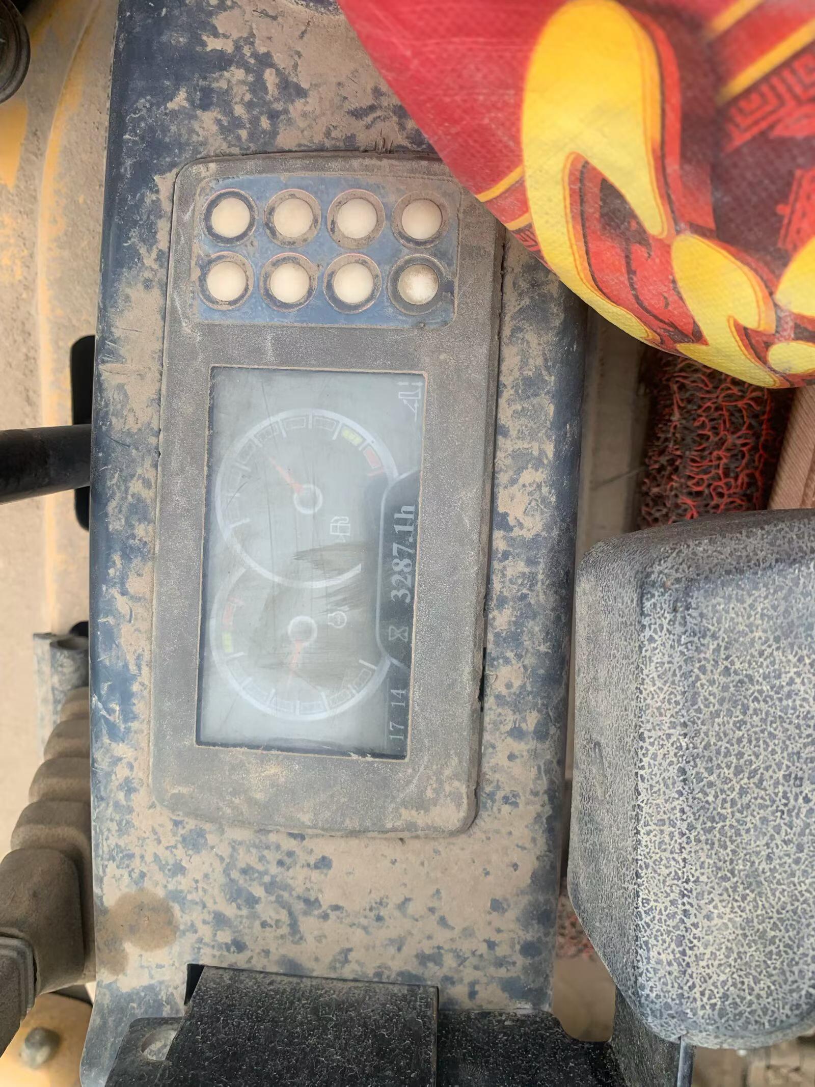 Buy XCMG XE15 Used Excavator / 4
