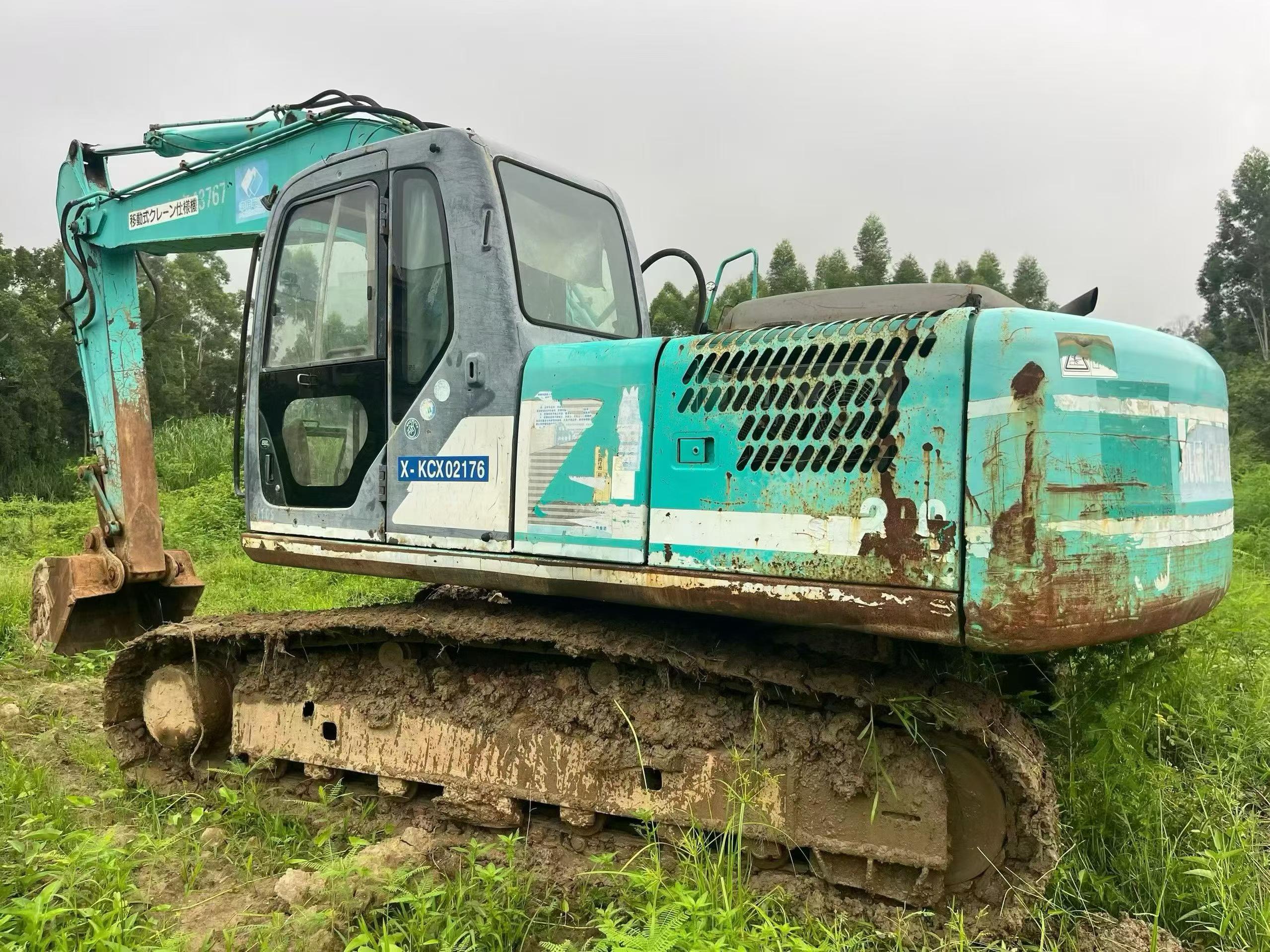 Buy Kobelco SK200-10 Used Excavator / 2