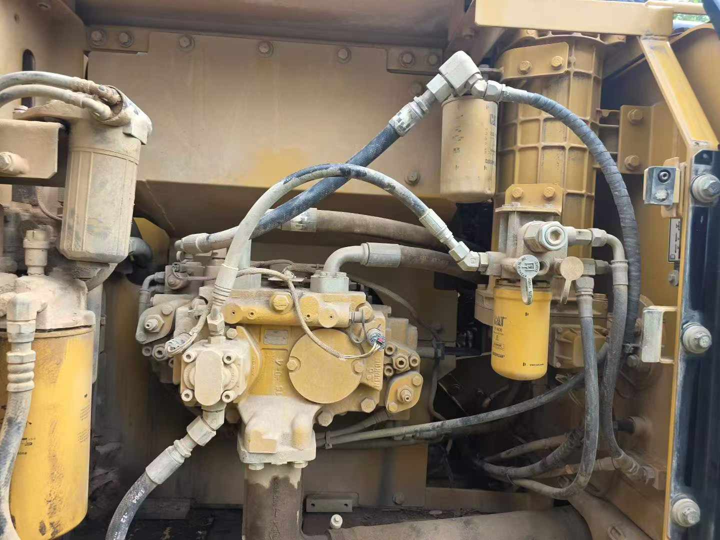 Buy Caterpillar 320D Used Excavator / 7