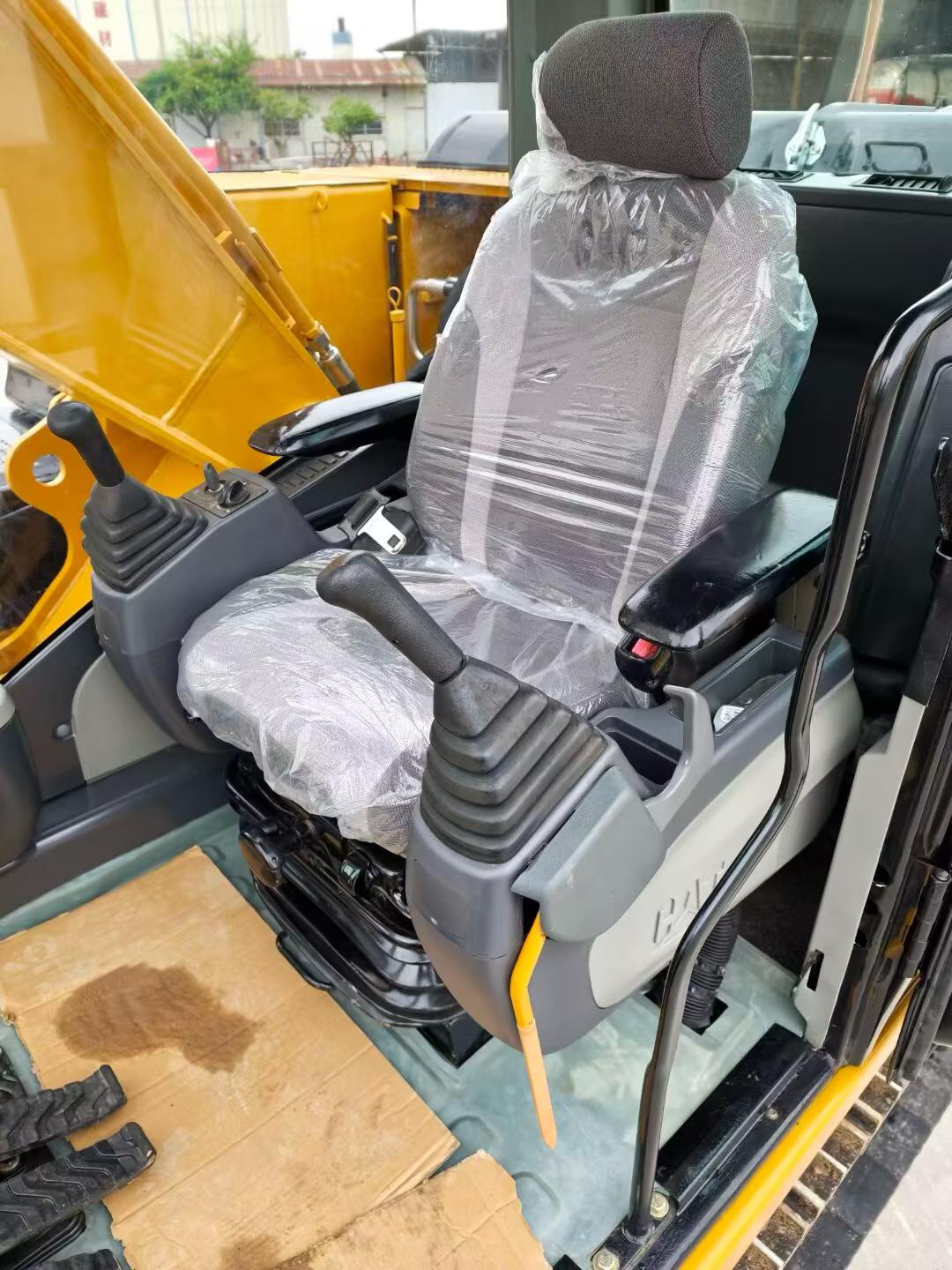 Buy Caterpillar 320D Used Excavator / 5