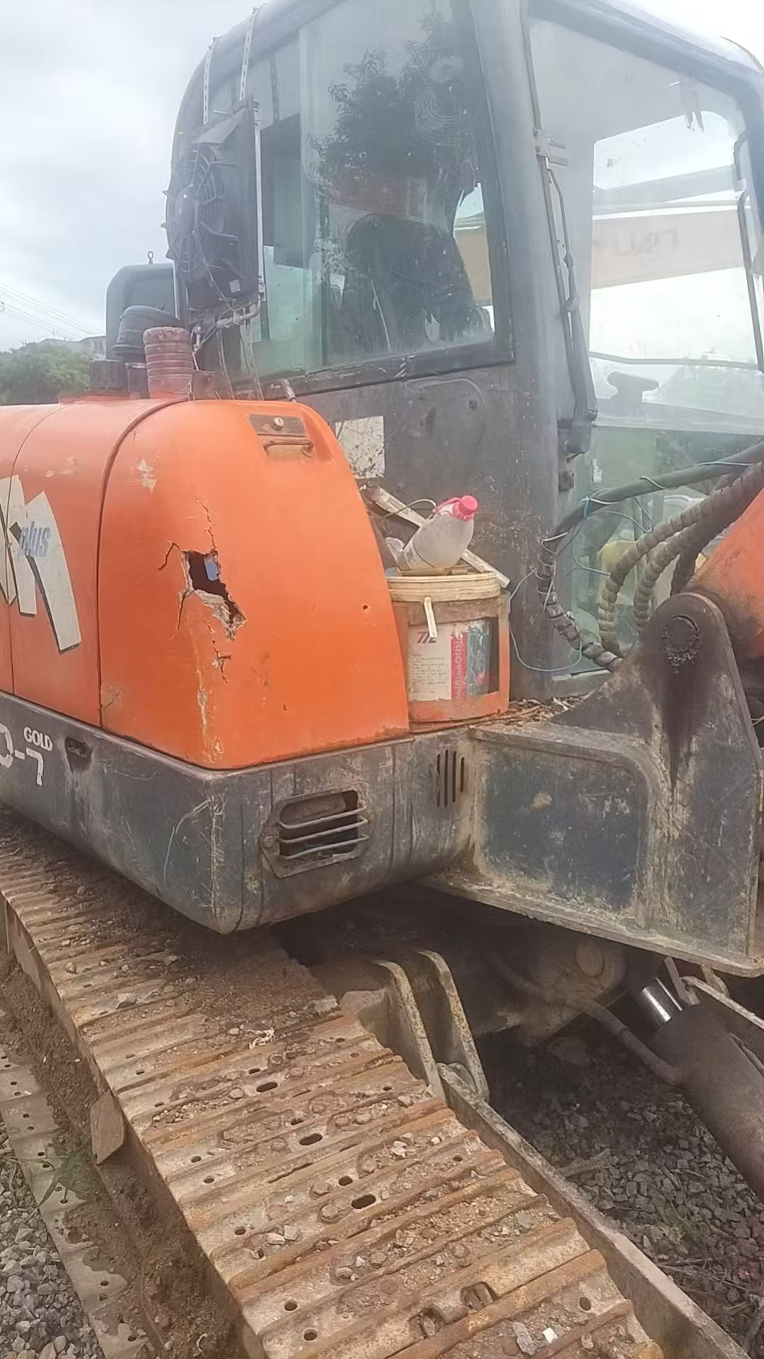 Buy Doosan DH60 Used Excavator / 2