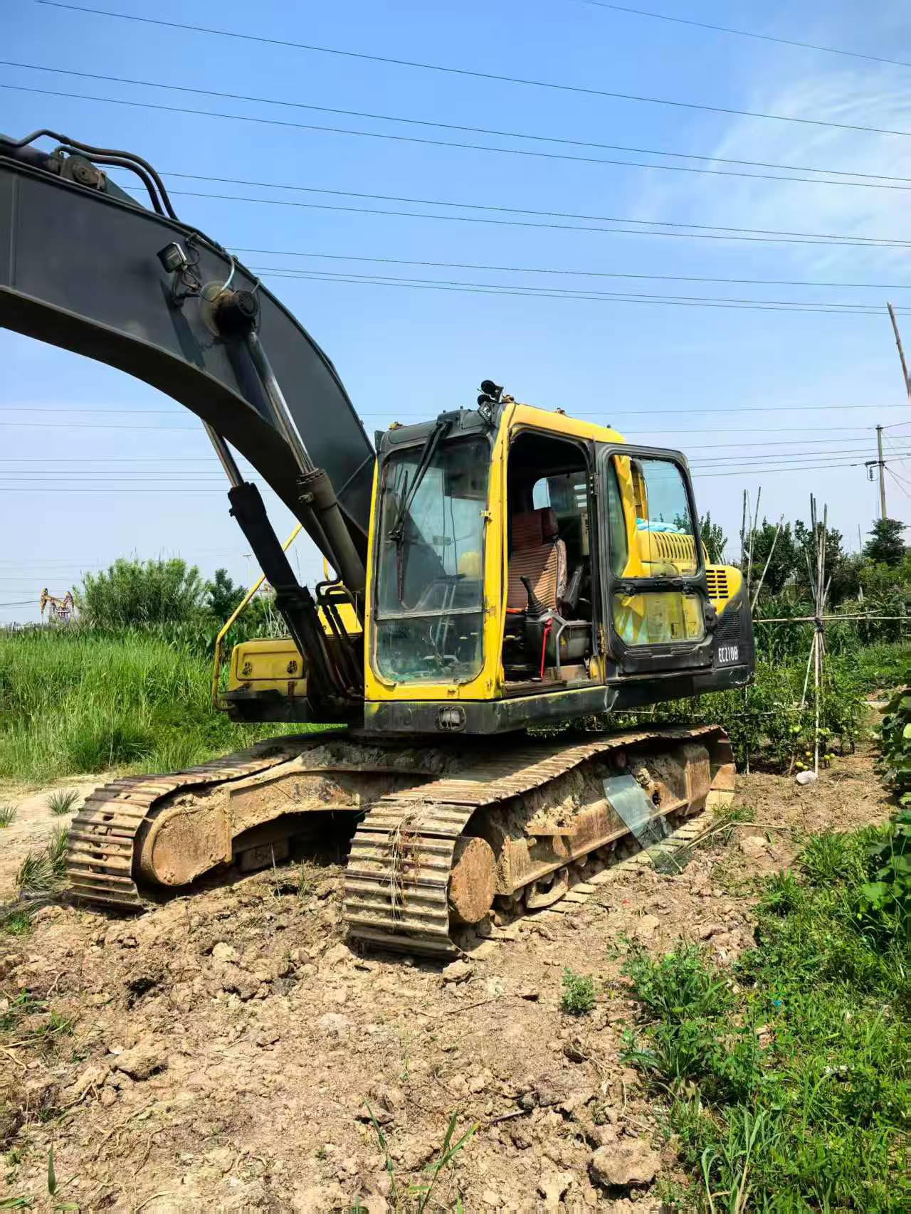 Buy Volvo EC210B Used Excavator / 9