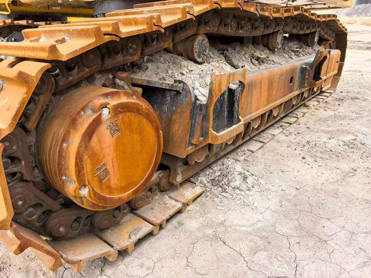 Buy Caterpillar 374D Used Excavator / 8
