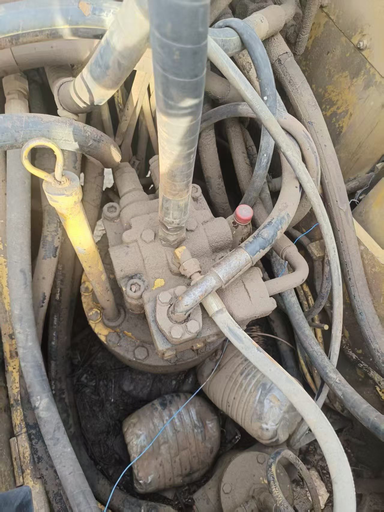 Buy Caterpillar 320C Used Excavator / 5