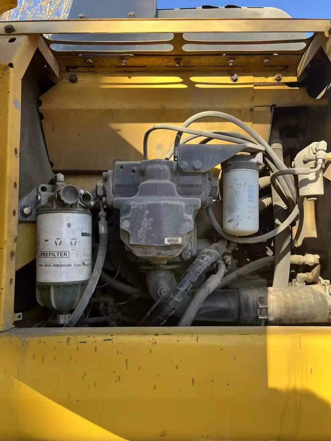 Buy Komatsu PC200-8 Used Excavator / 9