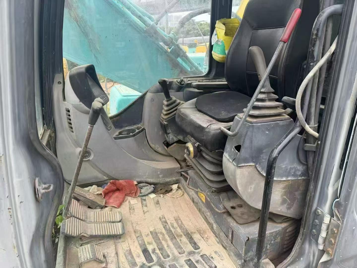 Buy Kobelco SK250-8 Used Excavator / 4