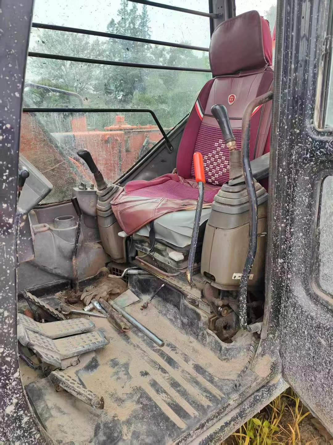 Buy Hitachi EX60-6 Used Excavator / 7