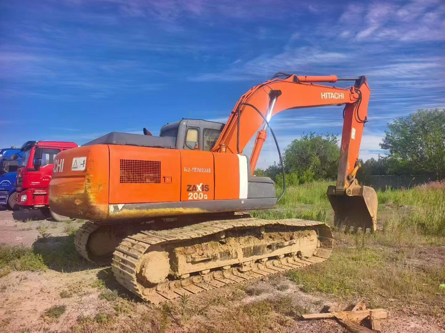Buy Hitachi EX200 Used Excavator / 2