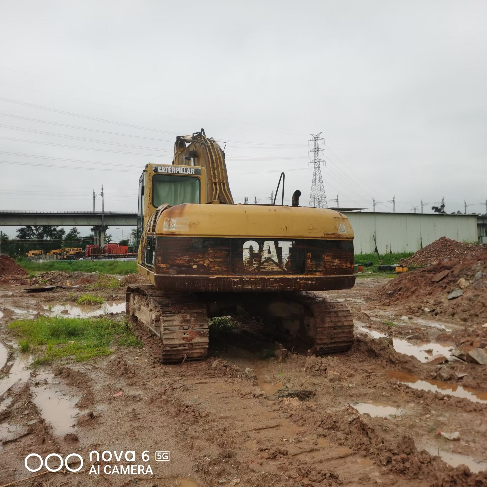 Buy Caterpillar 320C Used Excavator / 2