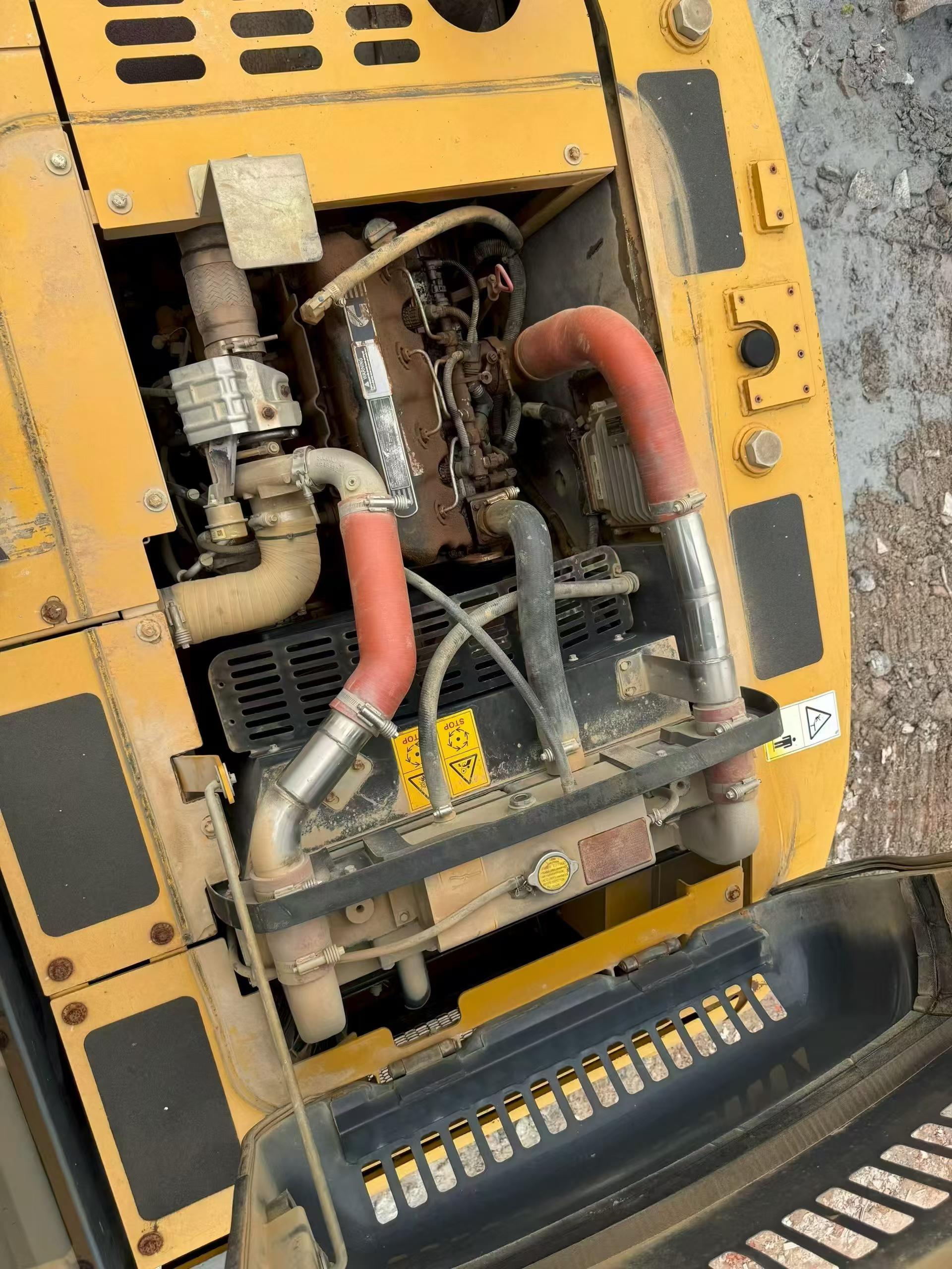 Buy XCMG XE135B Used Excavator / 9