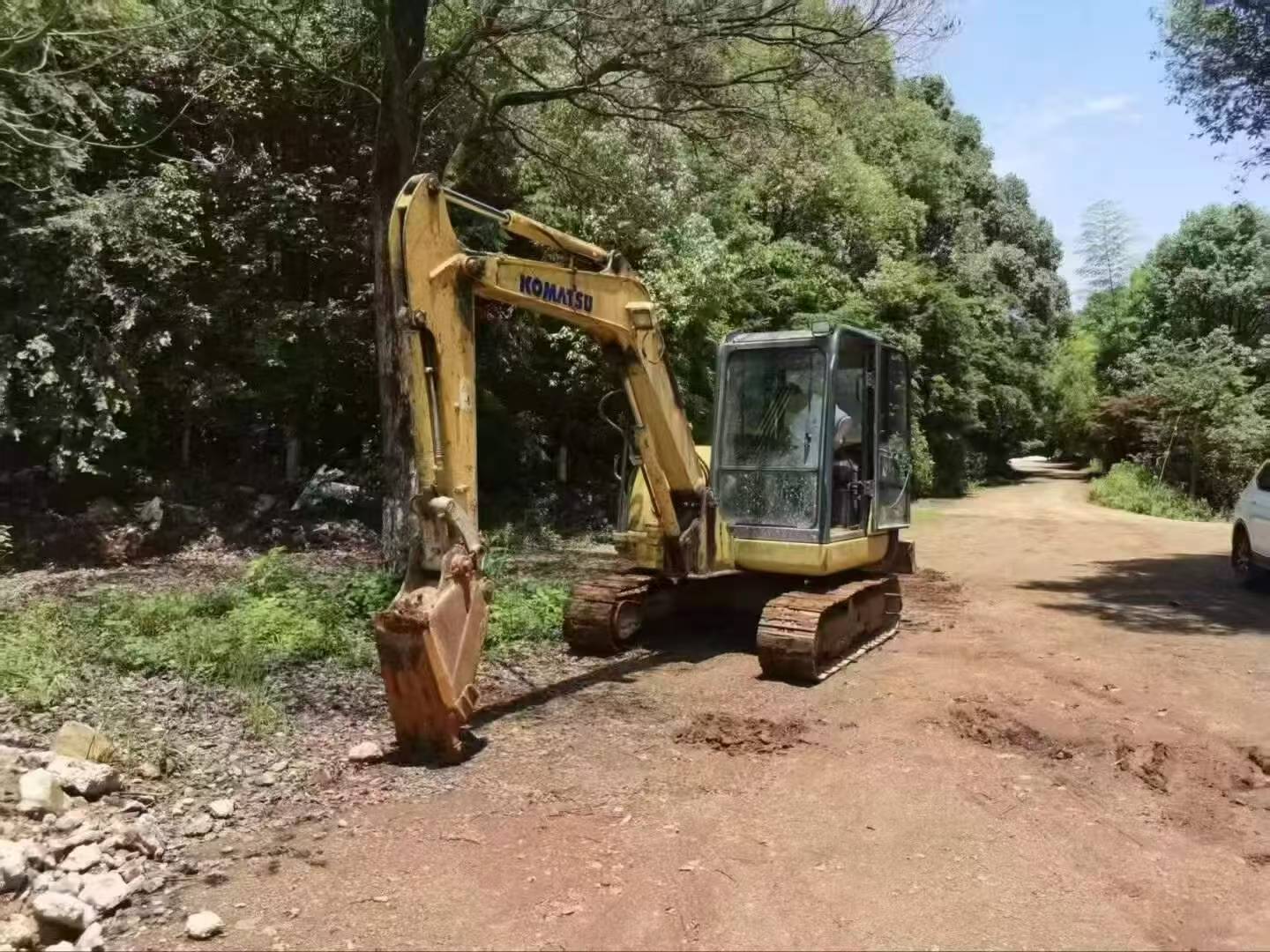 Buy Komatsu PC56-7 Used Excavator / 2
