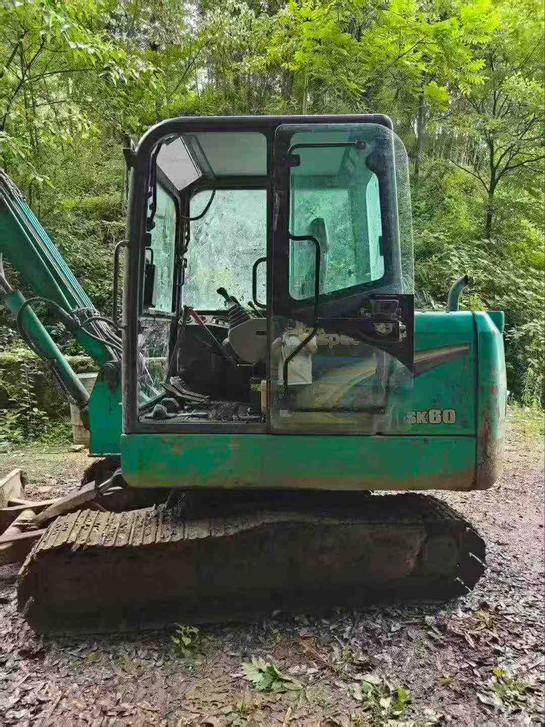 Buy Kobelco SK60 Used Excavator / 2