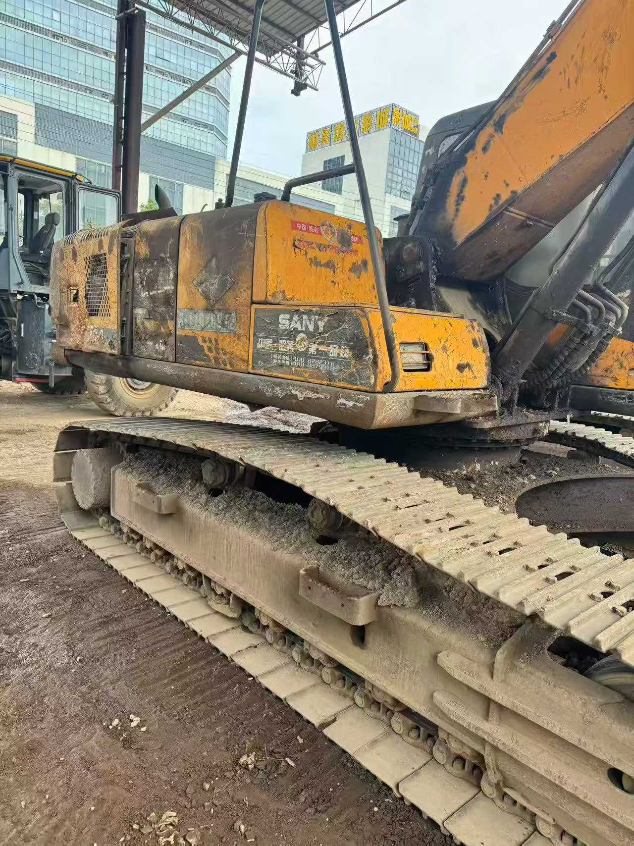 Buy Sany SY215C Used Excavator / 9