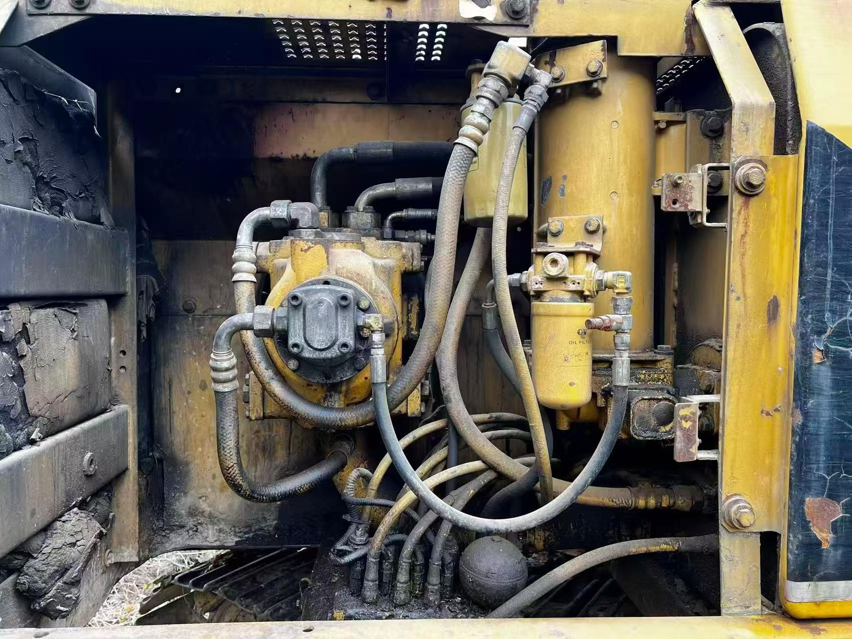 Buy Caterpillar 320B Used Excavator / 3