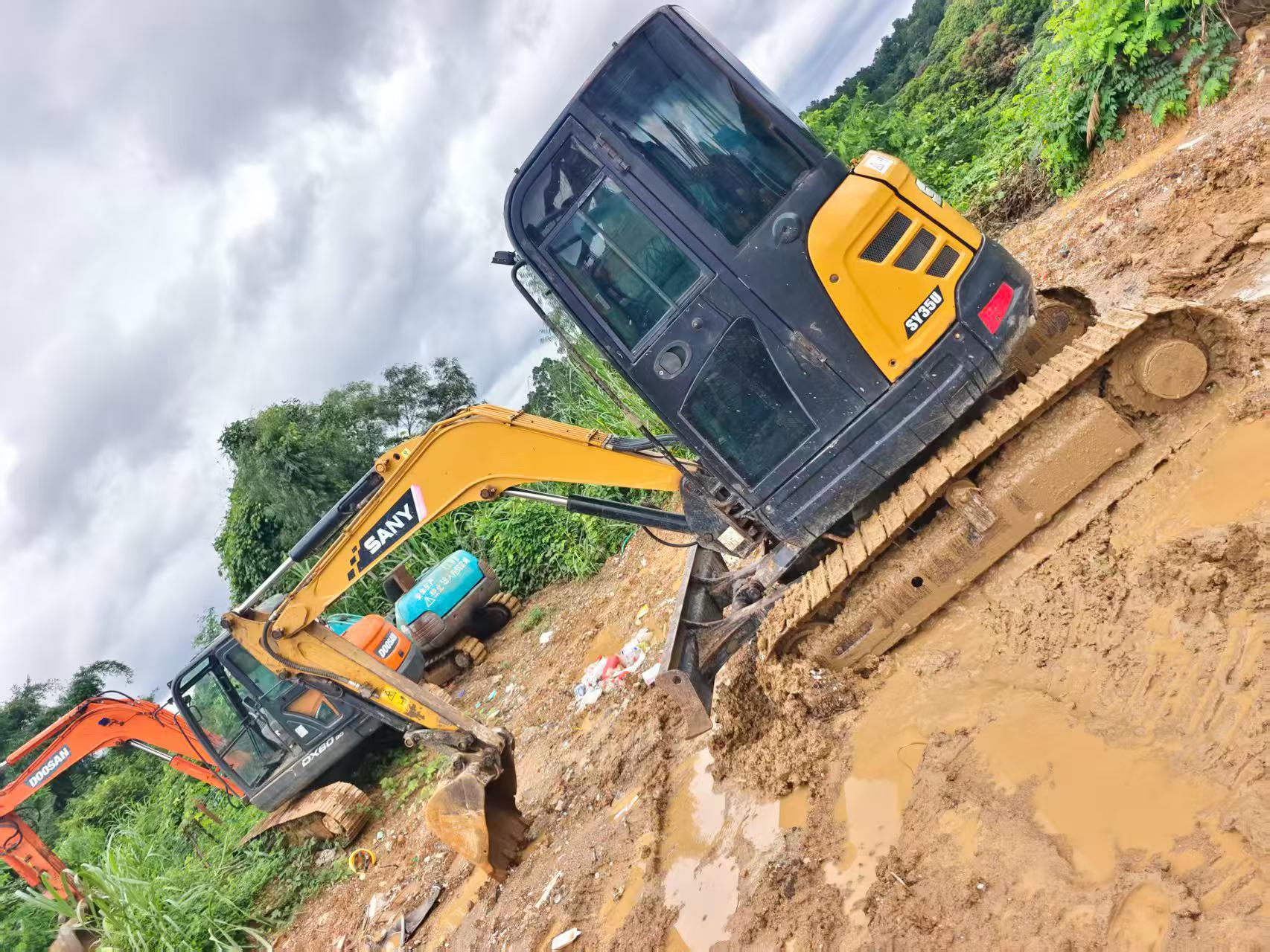 Buy Sany SY35C Used Excavator / 2