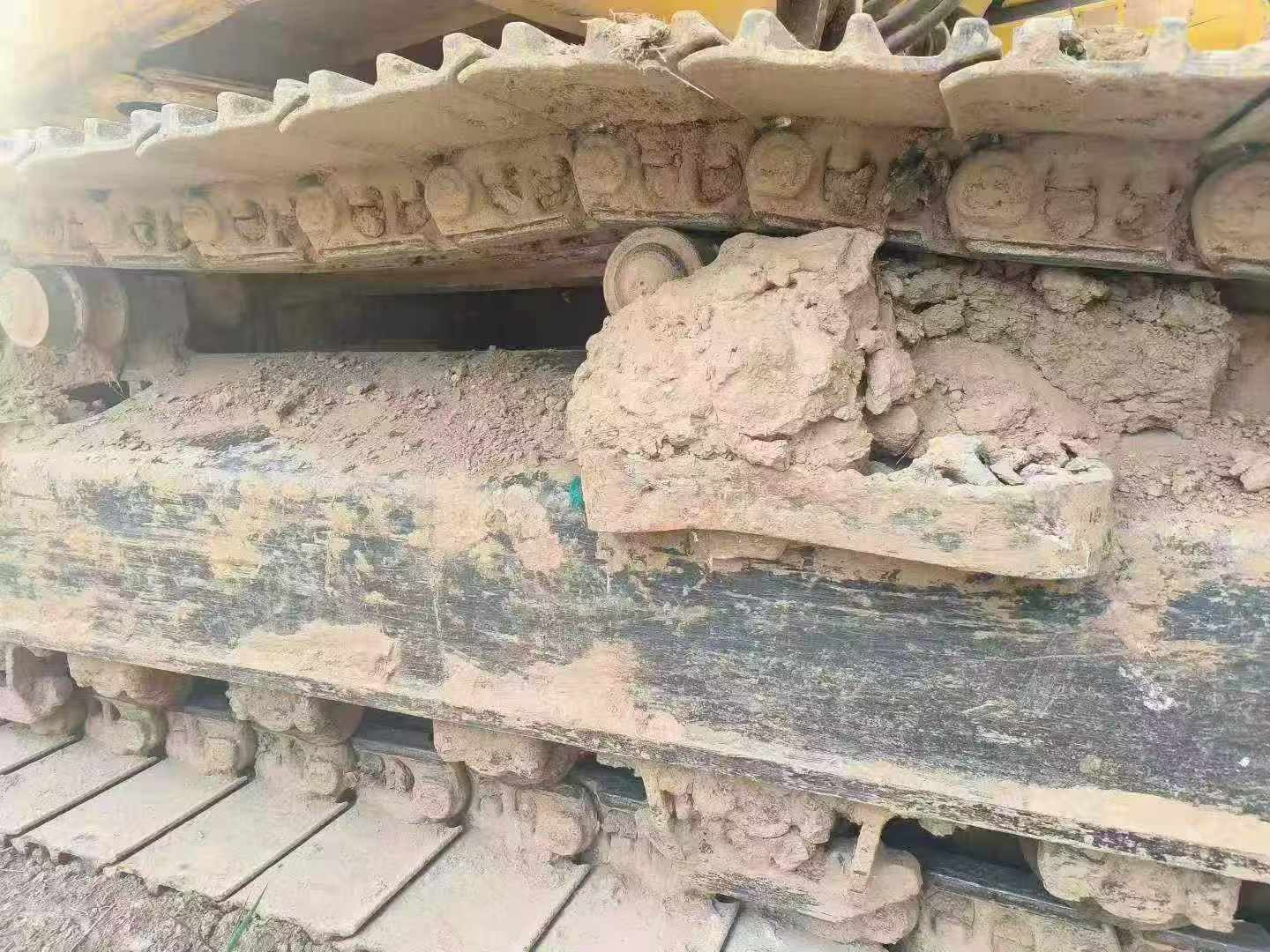 Buy Komatsu HB215LC-1 Used Excavator / 6