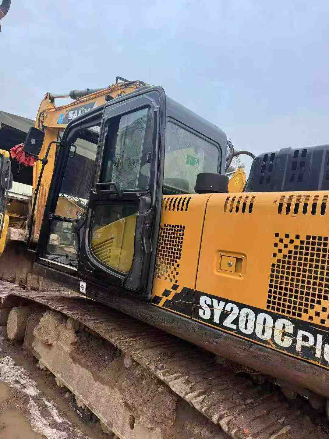 Buy Sany SY200C Used Excavator / 2