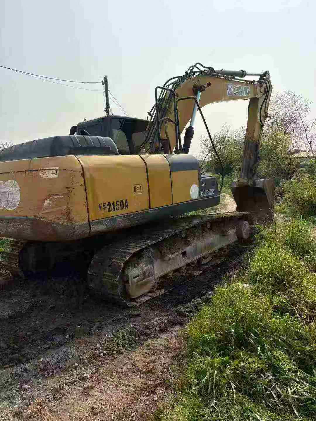 Buy XCMG XE215 Used Excavator / 2