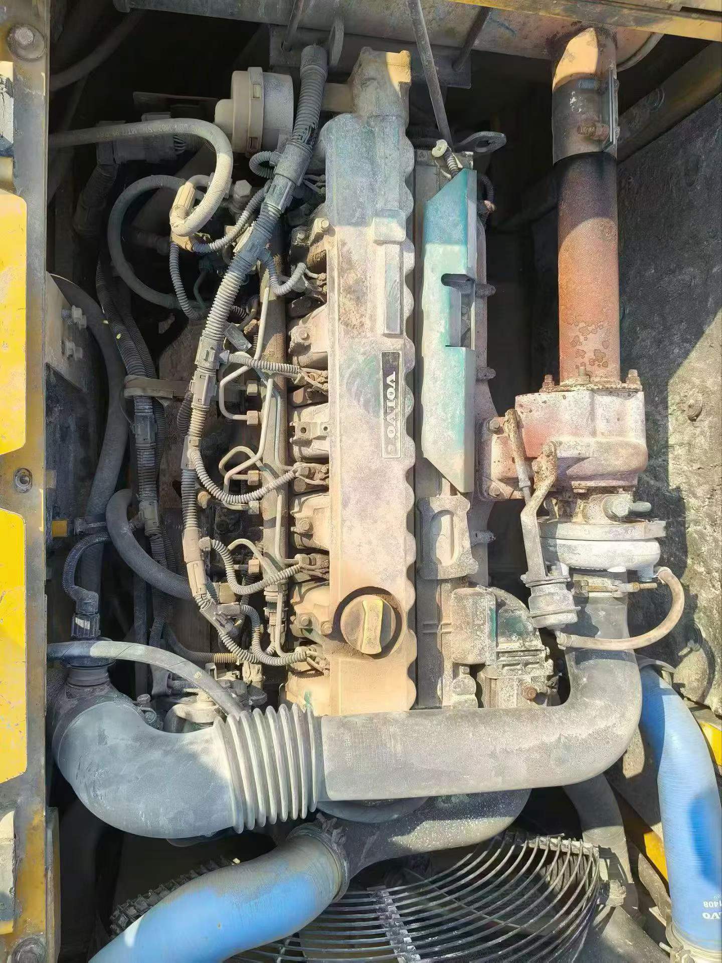 Buy Volvo EC210B Used Excavator / 2