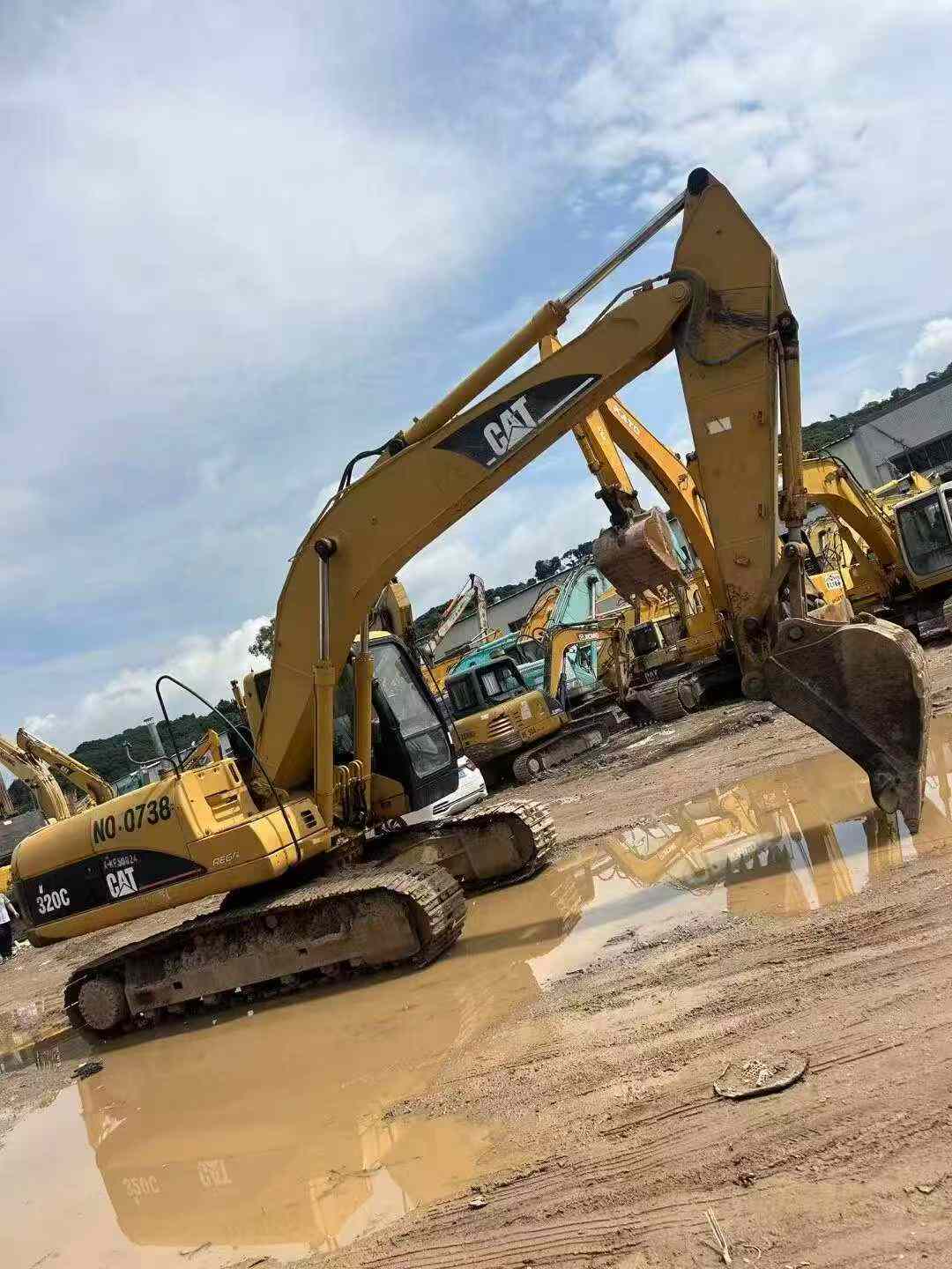 Buy Caterpillar 320A Used Excavator / 4