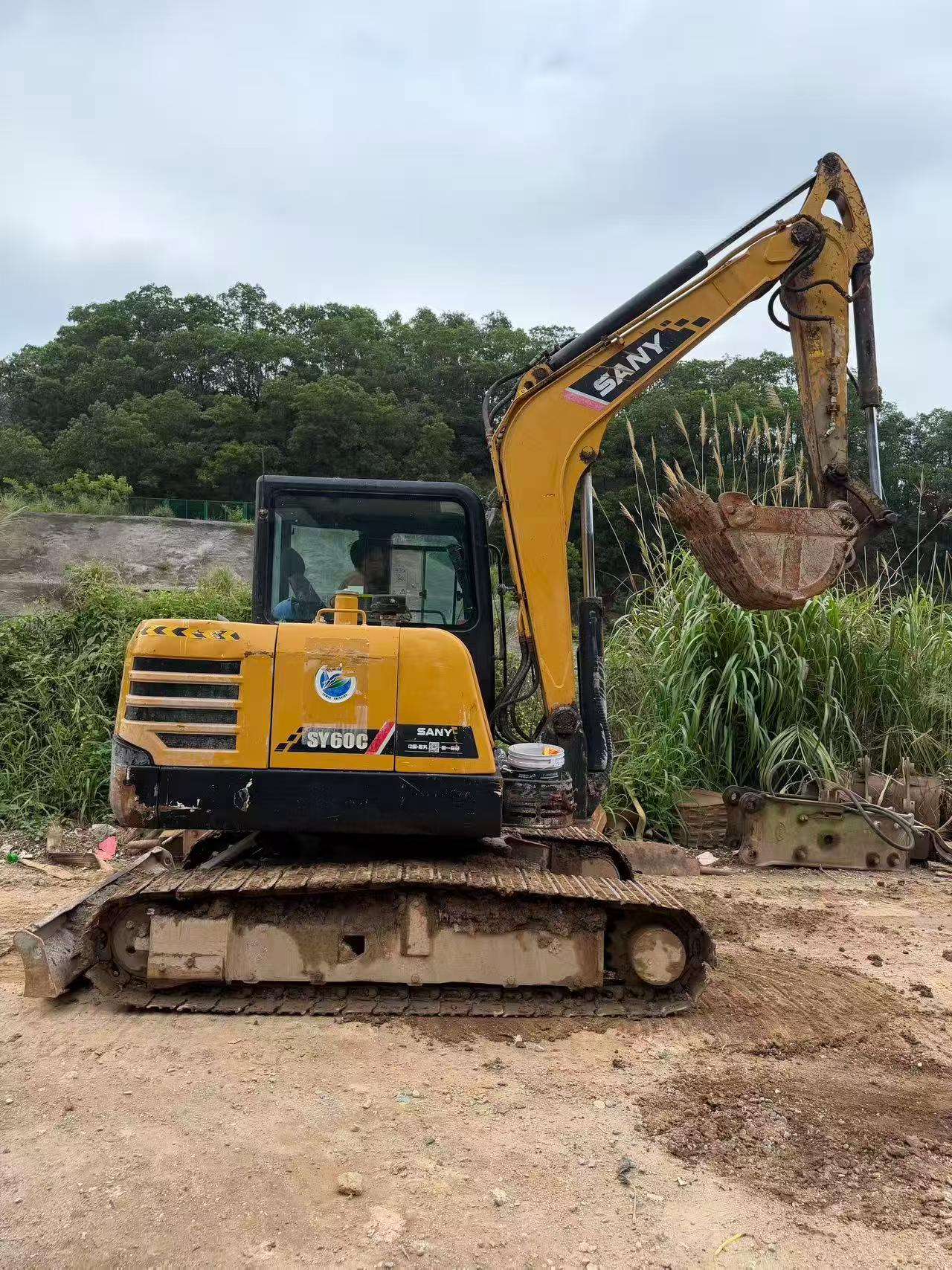 Buy Sany SY60 Used Excavator / 2