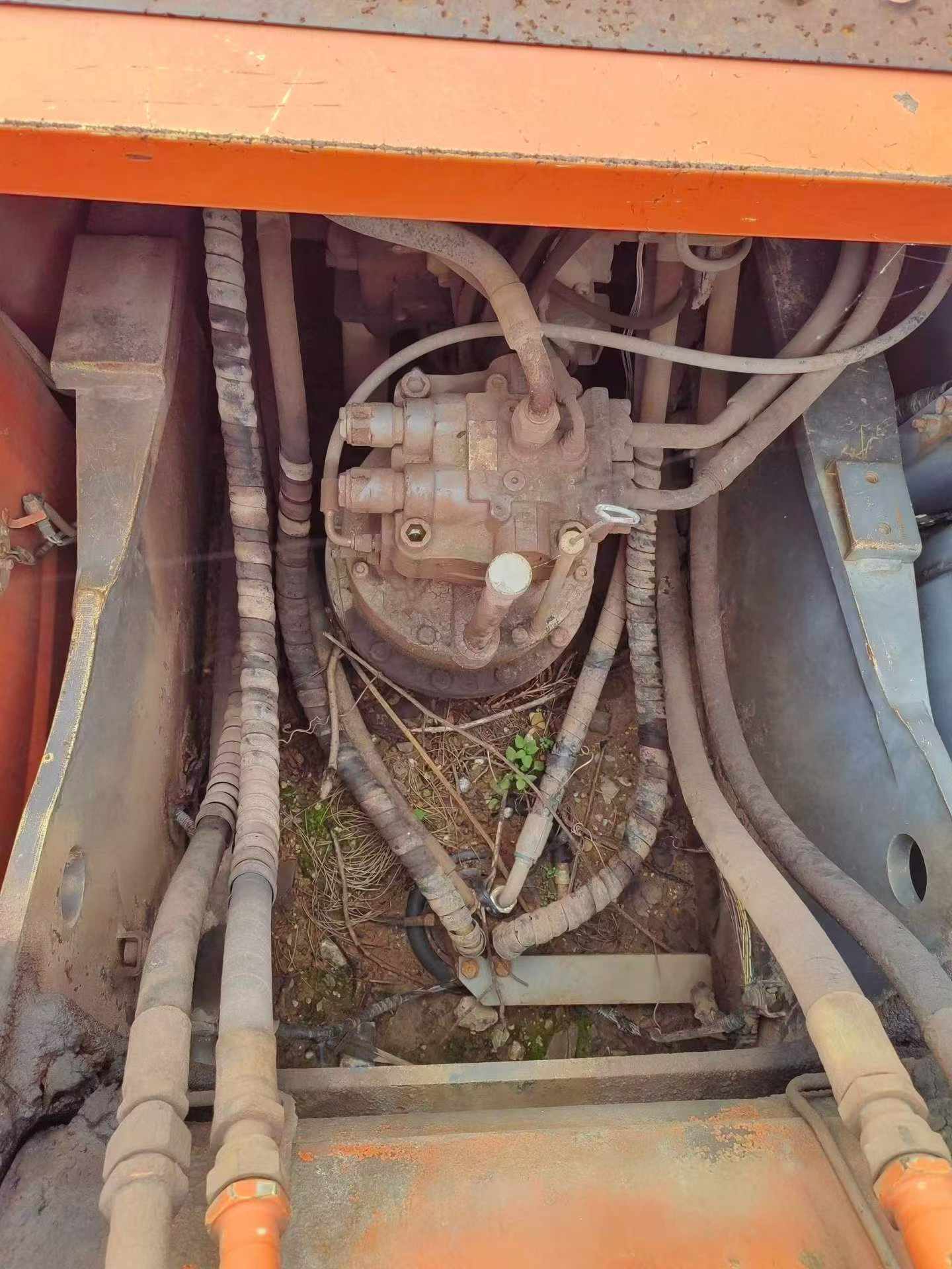 Buy Hitachi EX200-3 Used Excavator / 9