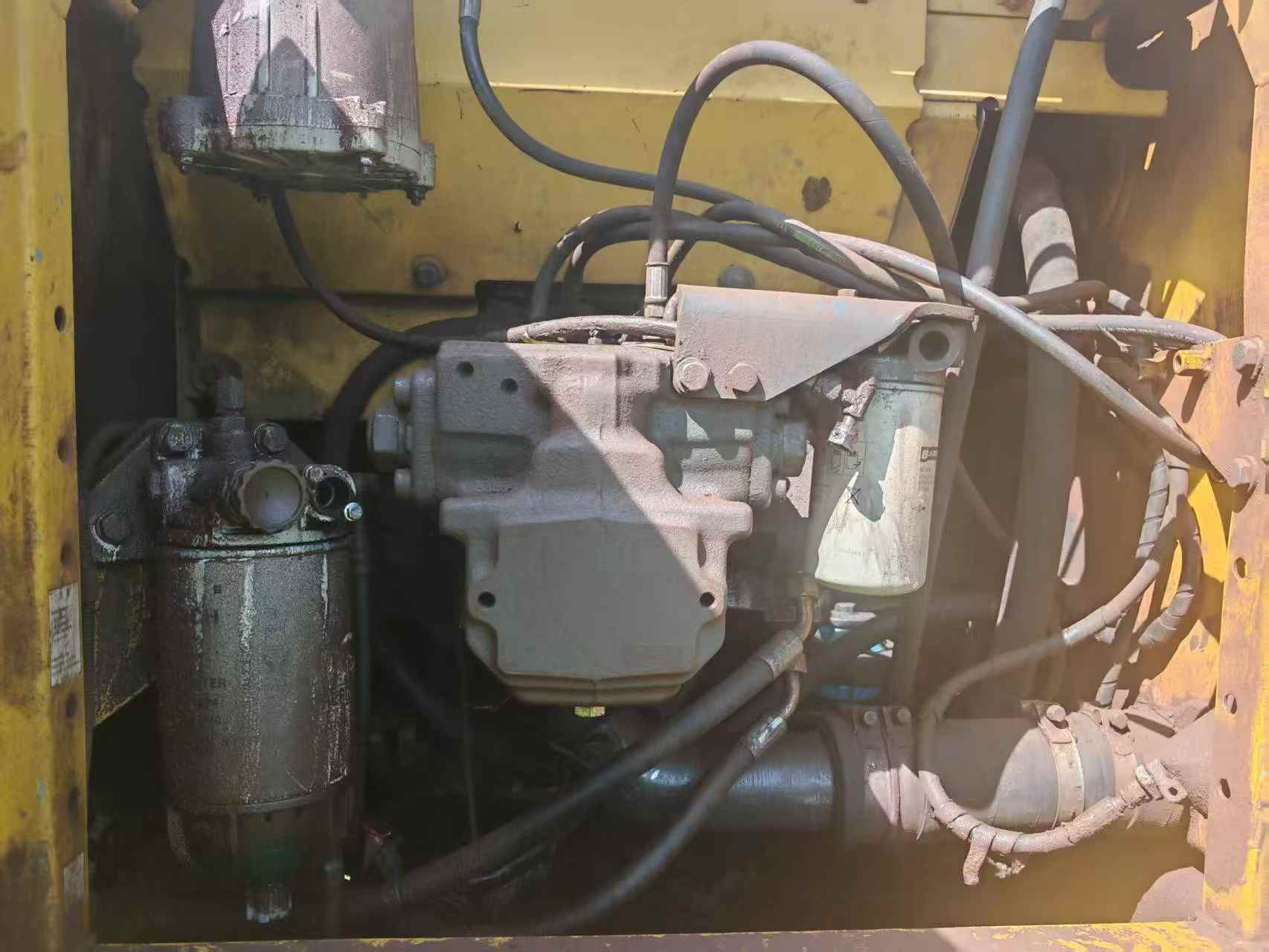 Buy Komatsu PC200-8 Used Excavator / 2