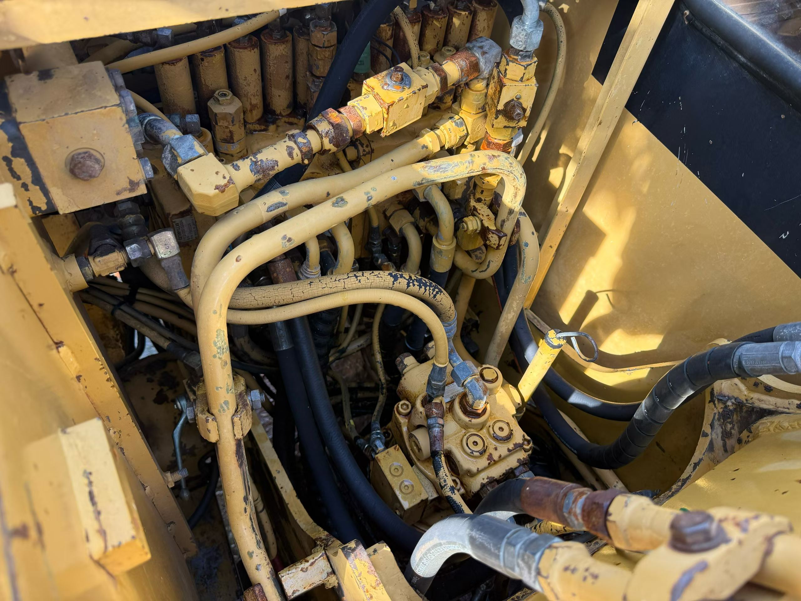 Buy Caterpillar 307B Used Excavator / 6