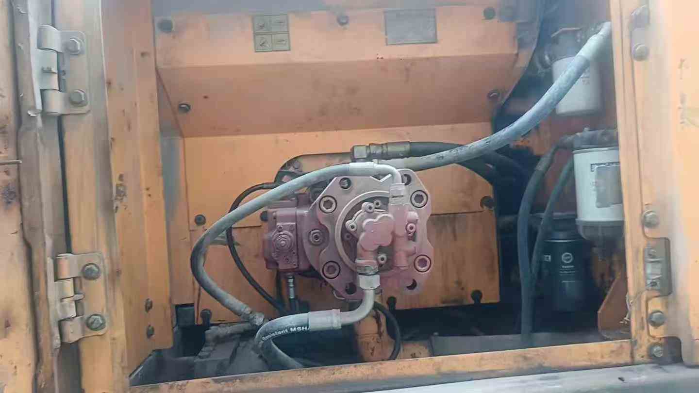 Buy Hyundai R225-7 Used Excavator / 6