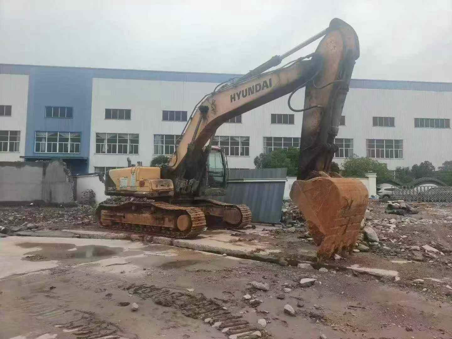 Buy Hyundai R350LVS Used Excavator / 2