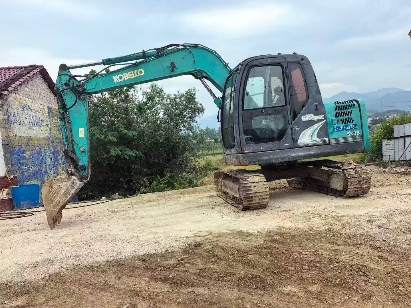 Buy Kobelco SK75 Used Excavator / 6