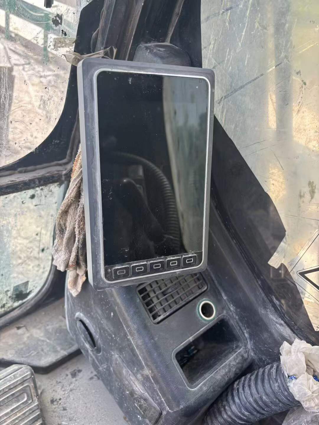 Buy Sany SY215C Used Excavator / 2