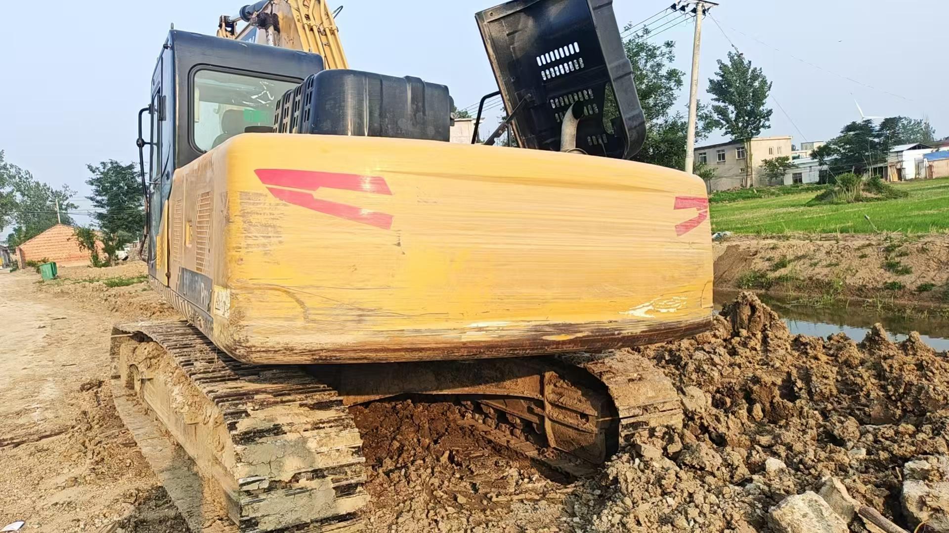 Buy Sany SY215C-8 Used Excavator / 5