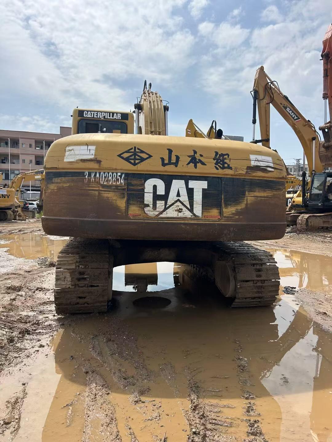 Buy Caterpillar 320C Used Excavator / 9