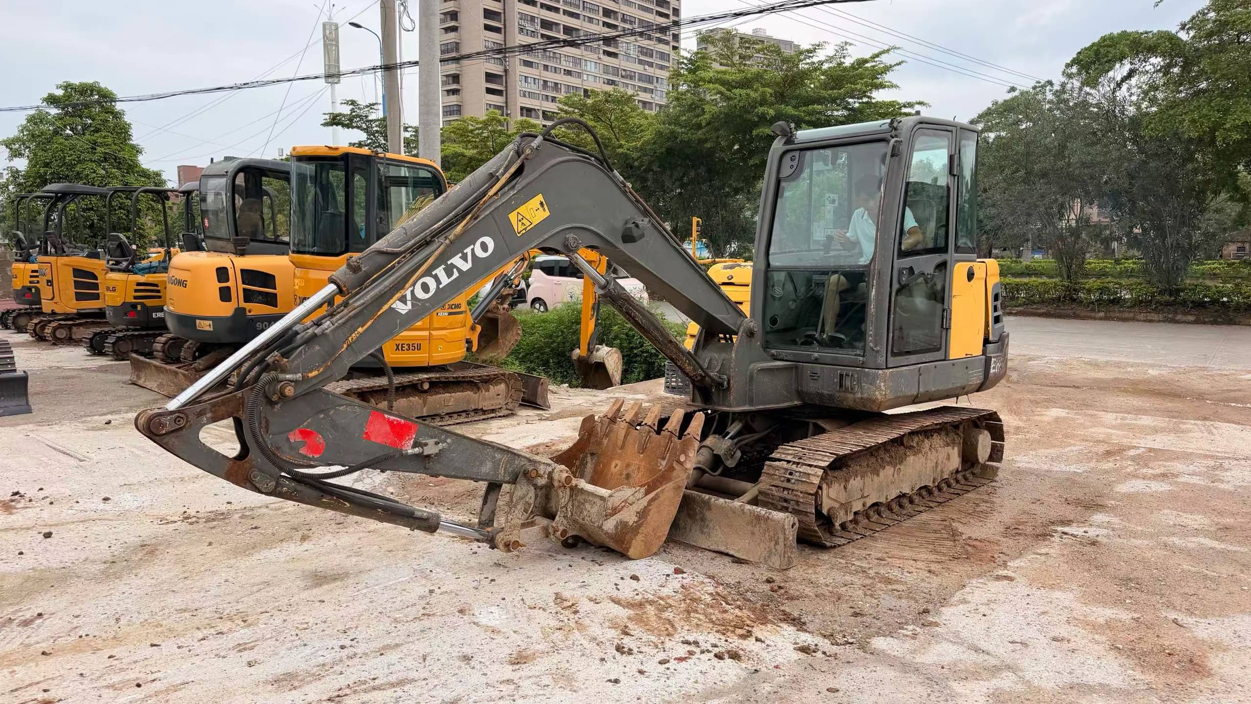 Buy Volvo EC60 Used Excavator / 3