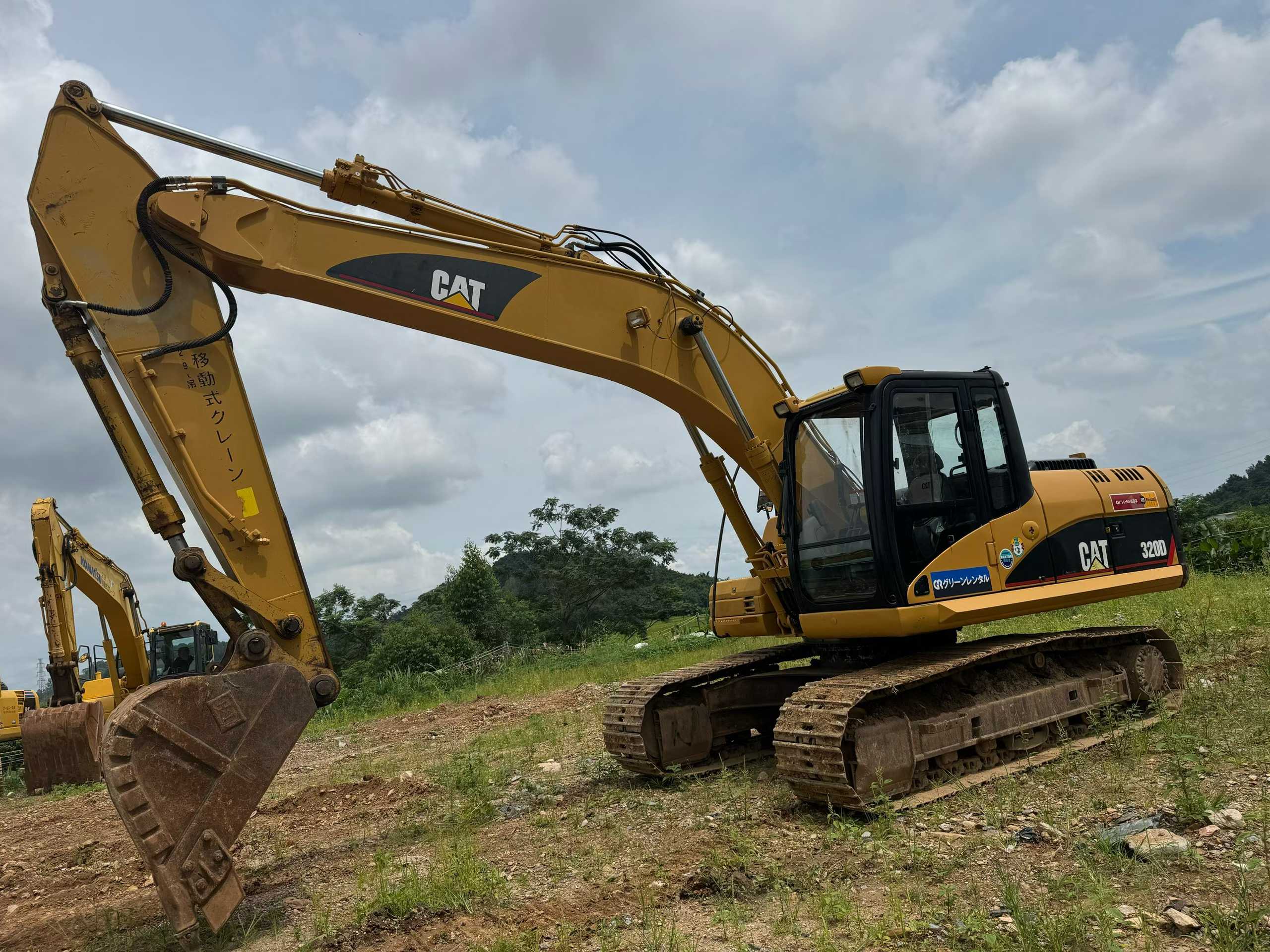 Buy Caterpillar 320D Used Excavator / 2