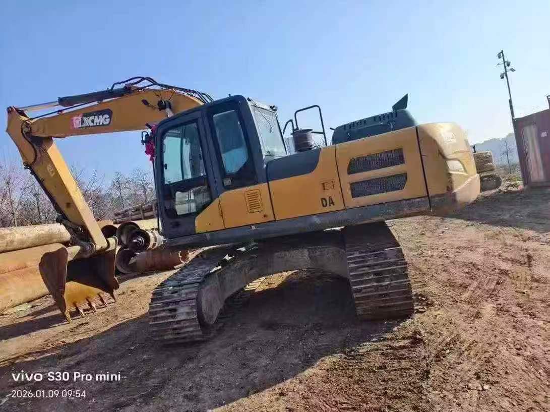 Buy XCMG XE215 Used Excavator / 6