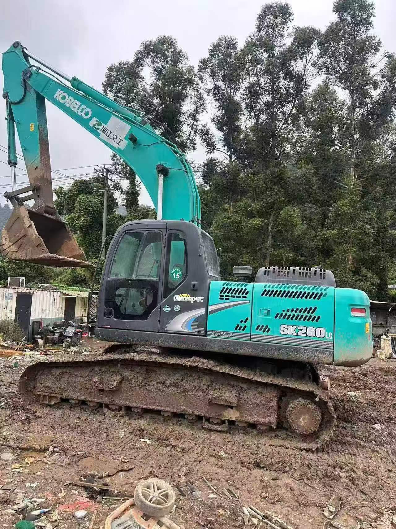 Buy Kobelco SK260 Used Excavator / 6