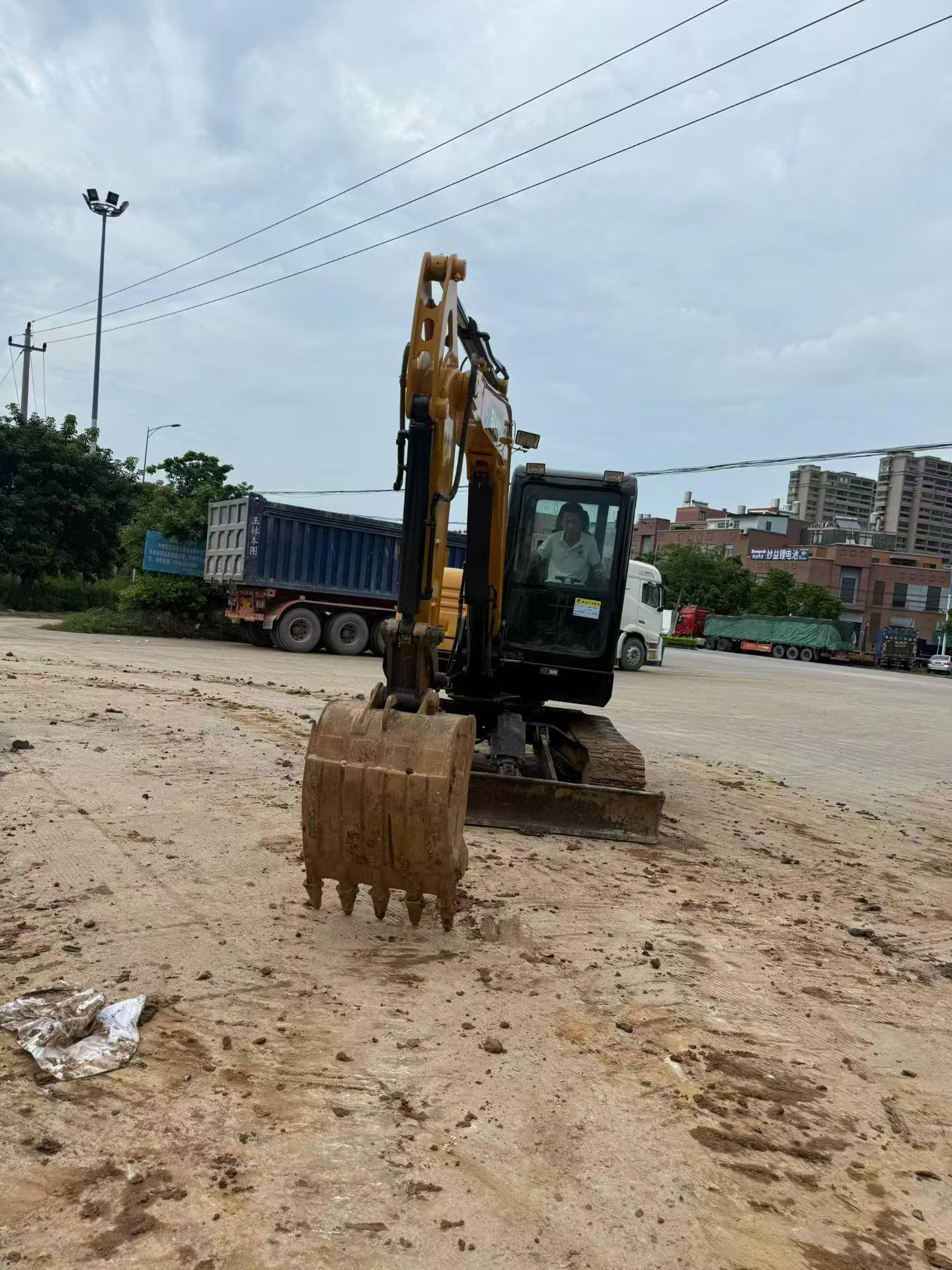 Buy Sany SY60 Used Excavator / 4