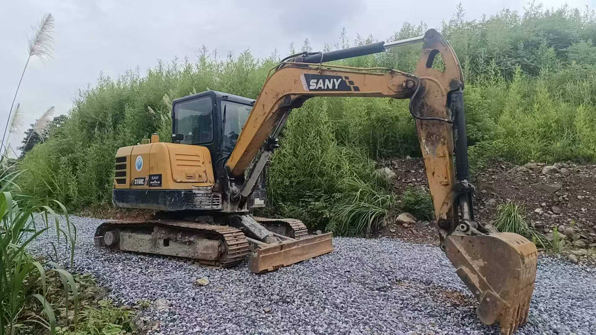 Buy Sany SY55 Used Excavator / 3