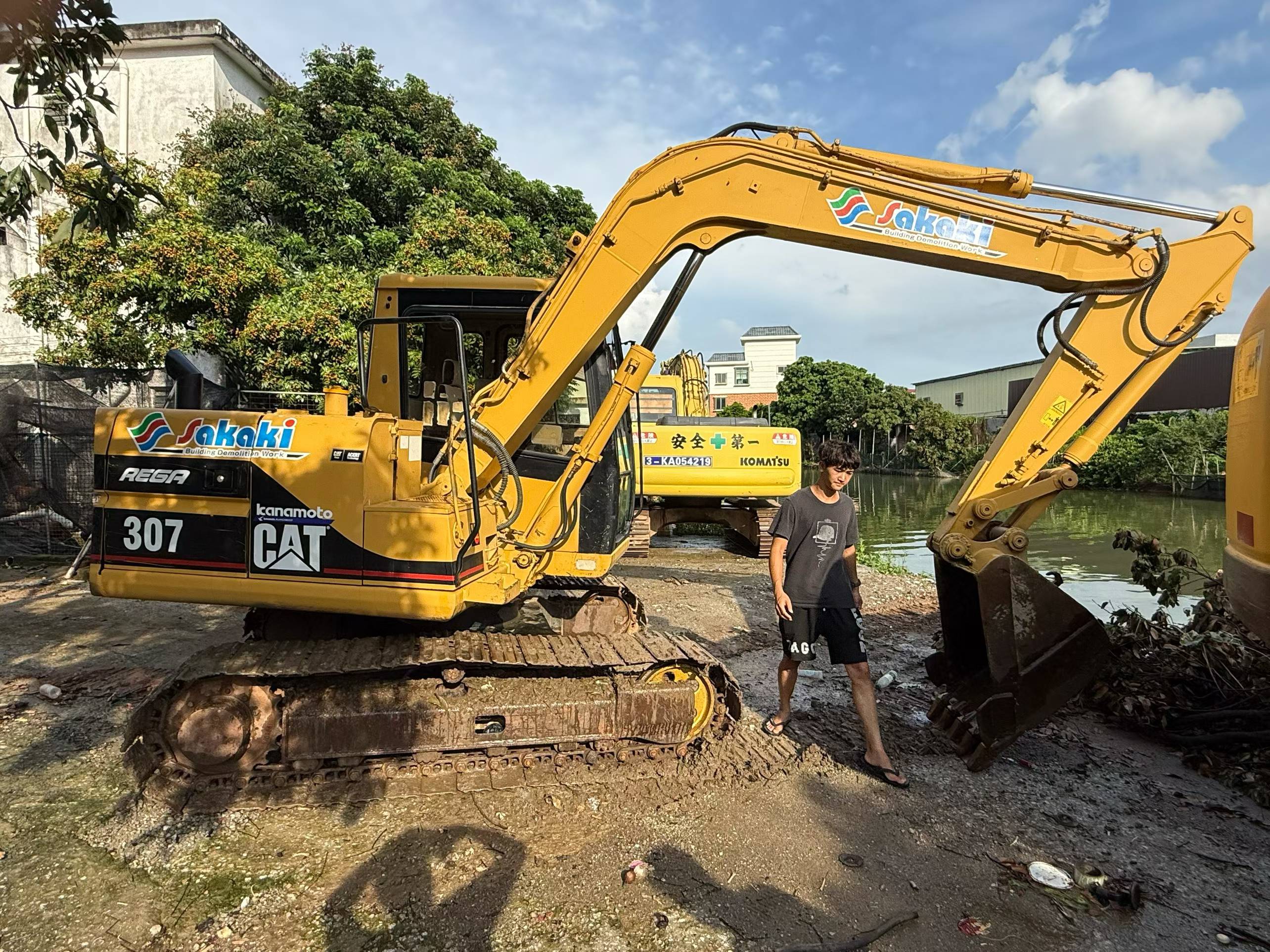 Buy Caterpillar 307B Used Excavator / 2