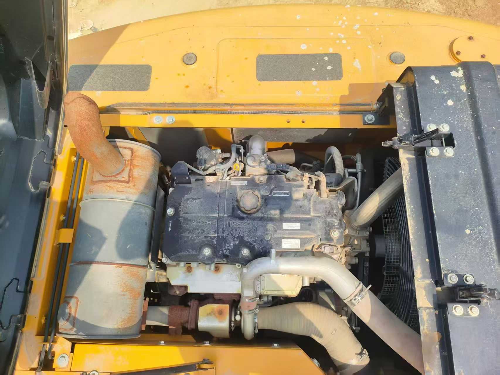 Buy Sany SY200C Used Excavator / 4