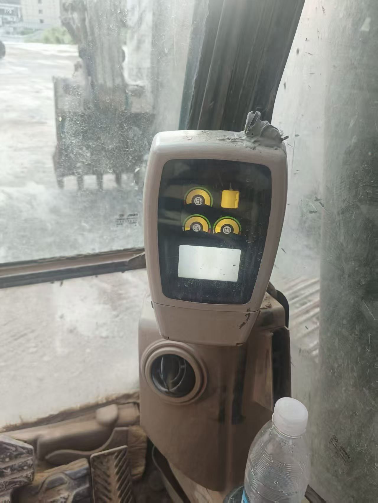 Buy Caterpillar 320C Used Excavator / 9
