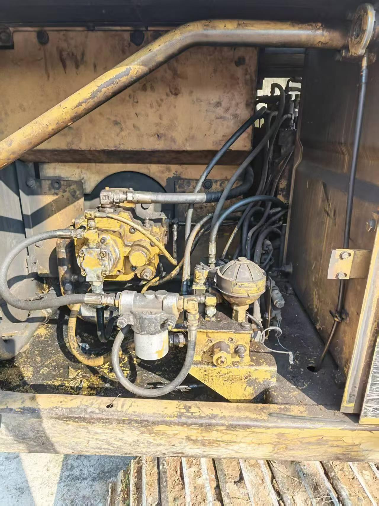 Buy Caterpillar E70B Used Excavator / 3