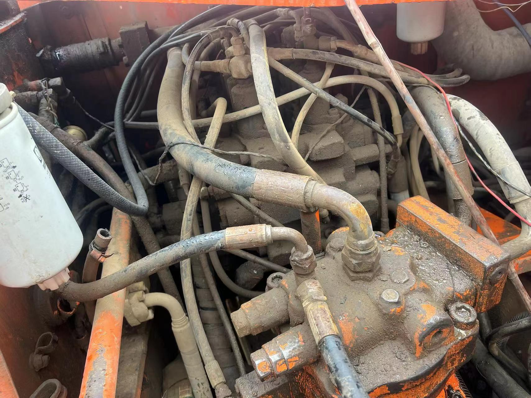 Buy Doosan DH215-7 Used Excavator / 4