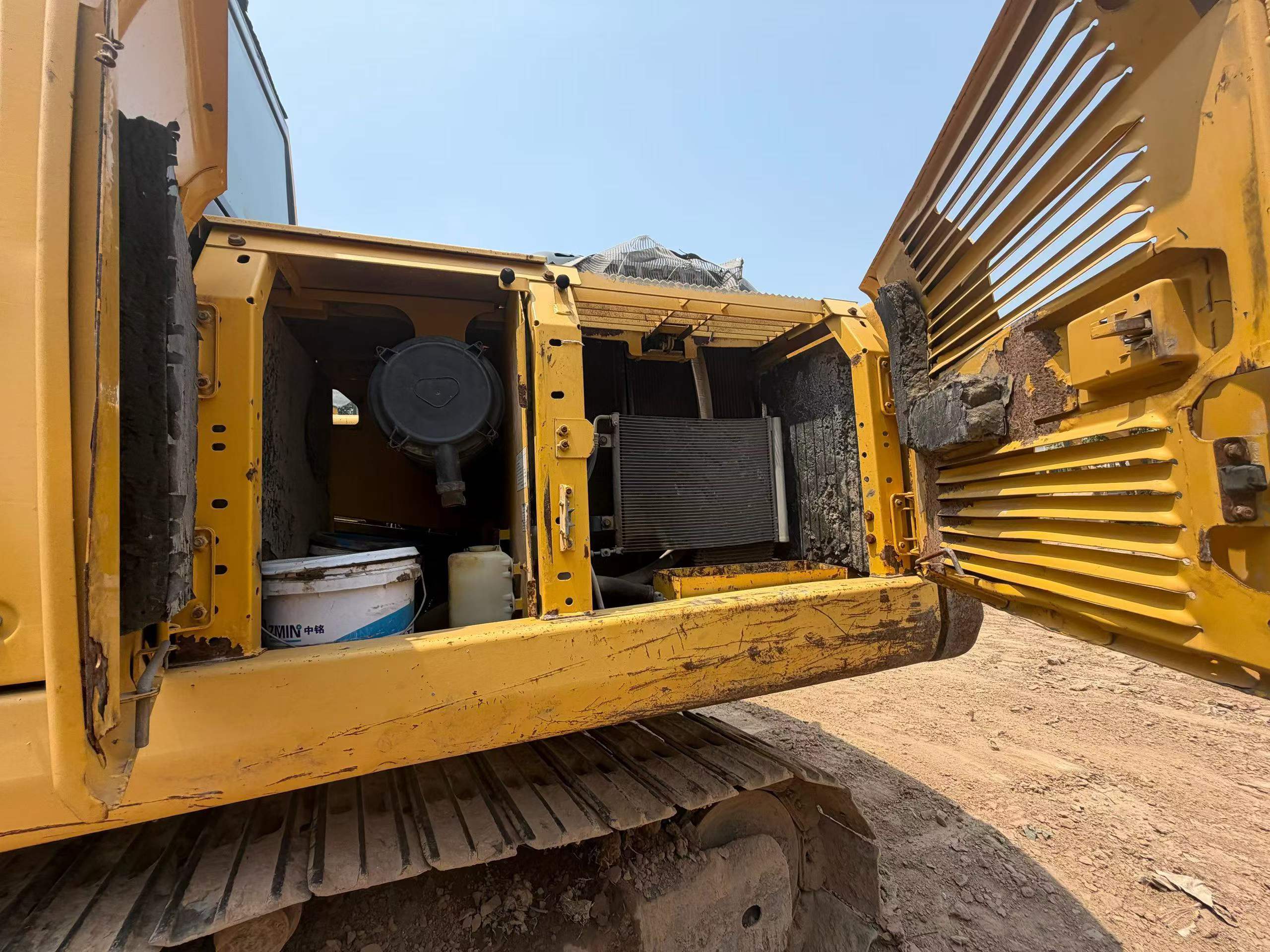 Buy Komatsu PC200-8 Used Excavator / 7