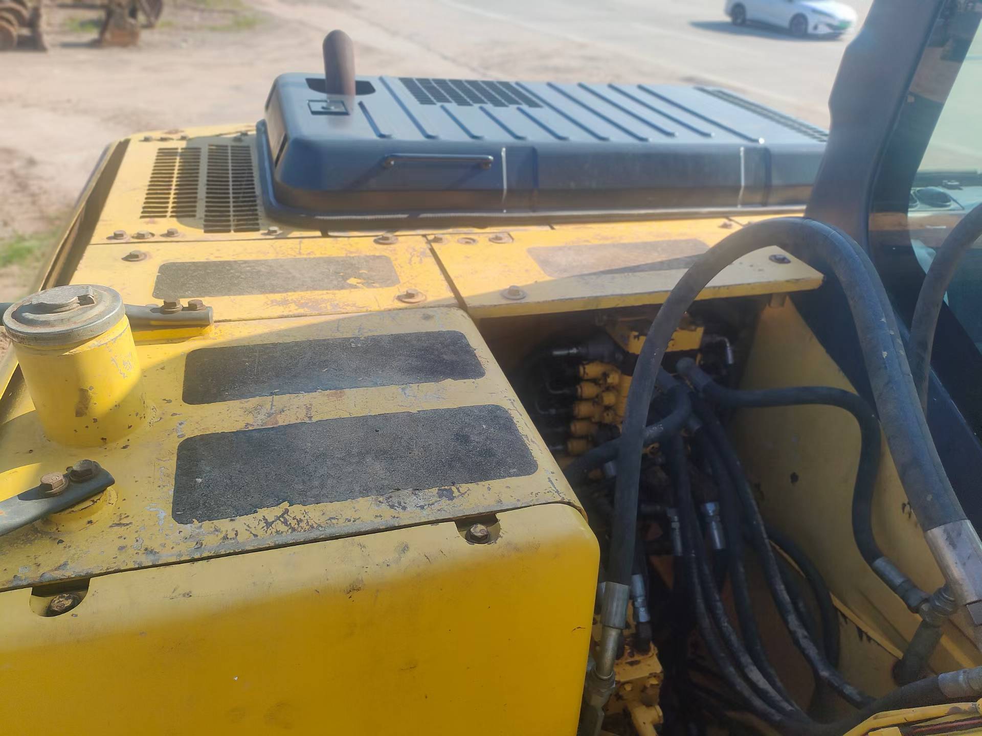 Buy Komatsu PC130-7 Used Excavator / 6