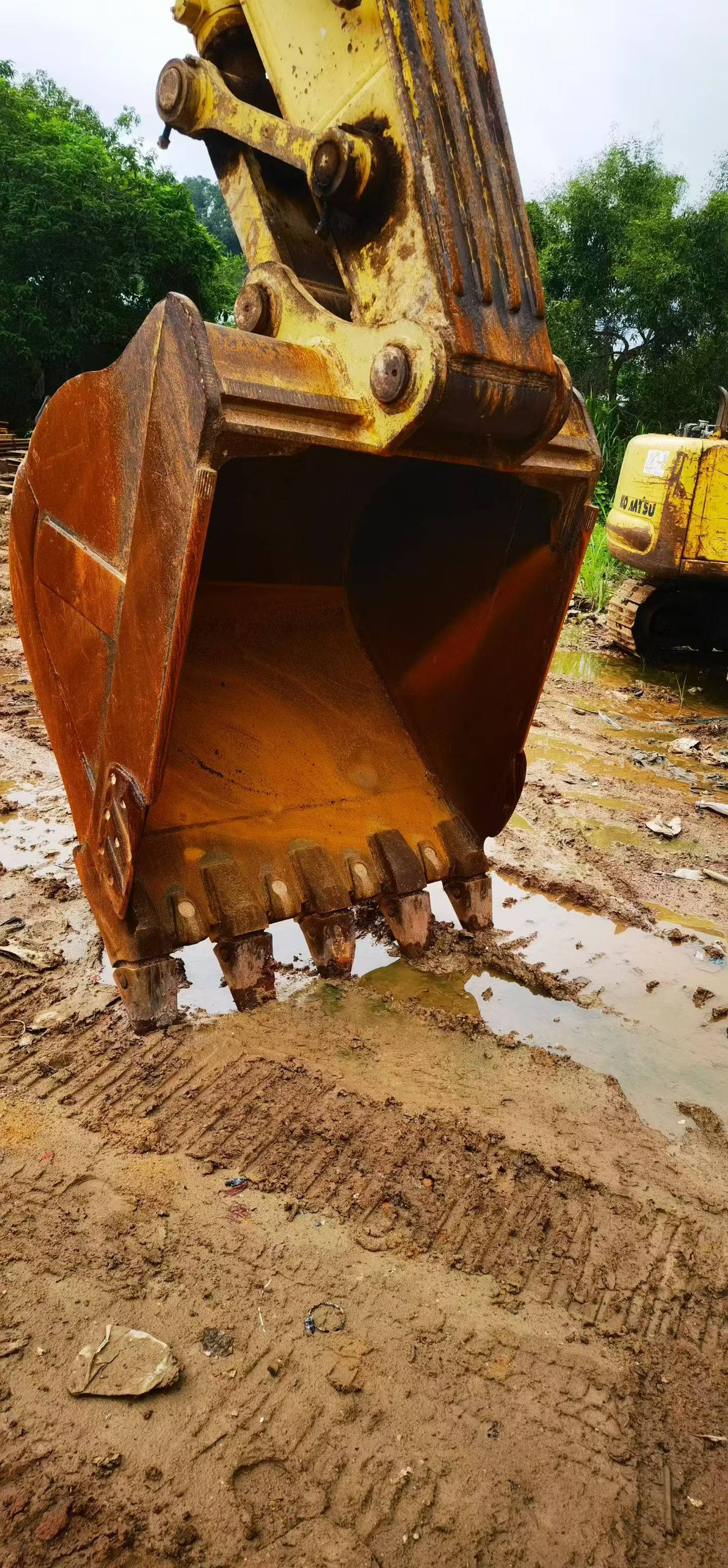 Buy Sumitomo SH350-3B Used Excavator / 6